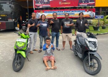 Curi Motor di Padang