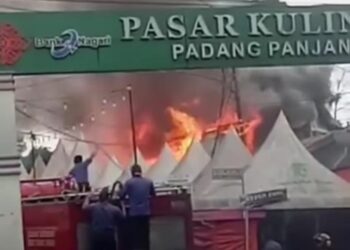 Pasar Kuliner Padang Panjang kebakaran