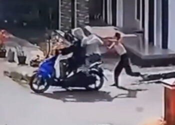 Tangkapan layar video bocah SD di Lampung lawan jambret