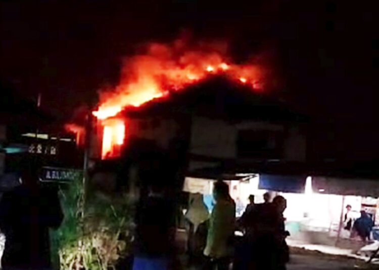 Universitas Negeri Padang Terbakar