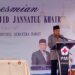 Ketua Umum PMI Jusuf Kalla saat meresmikan Masjid Jannatul Khair di Komplek PMI Sumbar, Jumat (3/11).