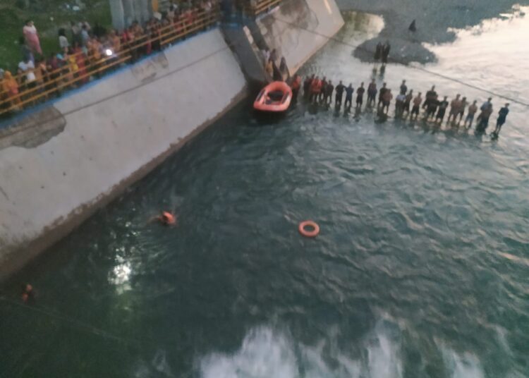 Sungai Lubuk Minturun Padang