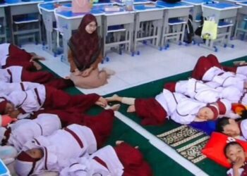 Siswa SD Muhammadiyah IV Sidoarjo Tidur Siang di Sekolah. (Foto: Situs Resmi Muhammadiyah)