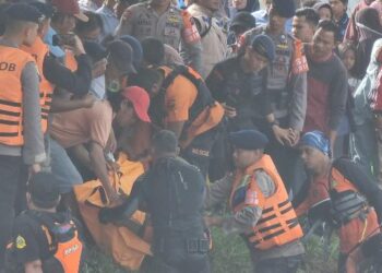 Tim gabungan temukan bocah SD yang hanyut di Padang