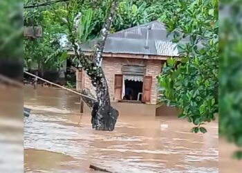 Banjir di Pesisir Selatan