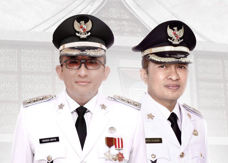 Wali Kota Padang Hendri Septa dan Wakil Wali Kota Ekos Albar.