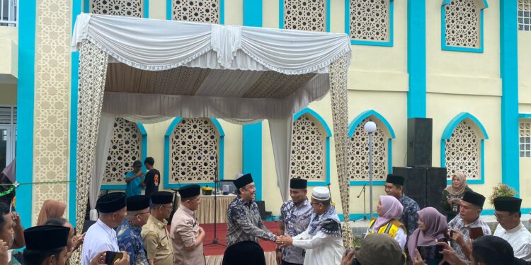 Peresmian Gedung Rusunawa di Pondok Pesantren Al-Manaar di Batuhampar oleh Anggota DPR RI, Muhammad Iqbal pada Selasa, 16 Januari 2024.