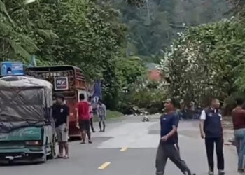 Longsor di Jalan Lintas Sumatera pada Sabtu, 27 Januari 2024.