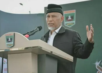 Gubernur Sumatera Barat, Mahyeldi Ansharullah.