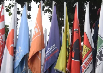 Ilustrasi bendera parpol. Foto: Antara