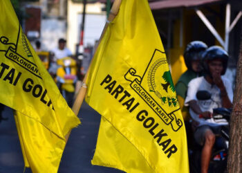 Bendera Partai Golkar. Foto: Fajar