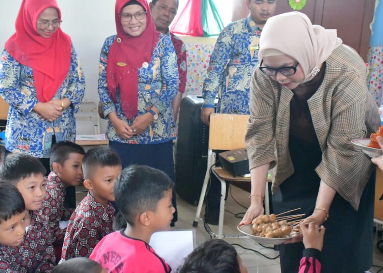 Gemarikan Kota Padang melalui Forum Peningkatan Konsumsi Makan Ikan.