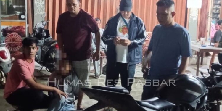 Polisi berhasil menangkap pelaku pencurian motor di Pasaman Barat pada Jumat, 2 Februari 2024.