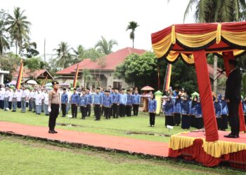 Upacara Hari Jadi Kabupaten Sijunjung di Tugu Monumen HJK di Nagari Tanjung Bonai Aur Selatan, Kecamatan Sumpur Kudus, Sabtu (18/2/2024).