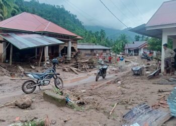 Penampakan Kampung Langgai Kecamatan Sutera usai diterjang banjir bandang.