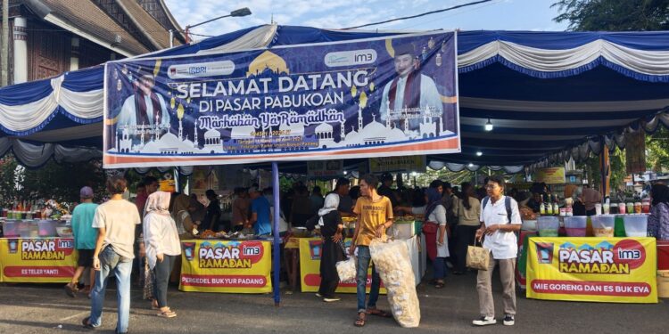 Pasar Pabukoan di Kota Padang (Foto: Humas Pemko Padang)