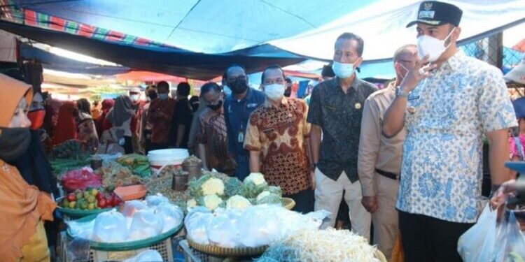 Upaya Pemerintah Kabupaten Sijunjung mengendalikan harga pangan jelang Ramadhan (foto: Pemkab Sijunjung)