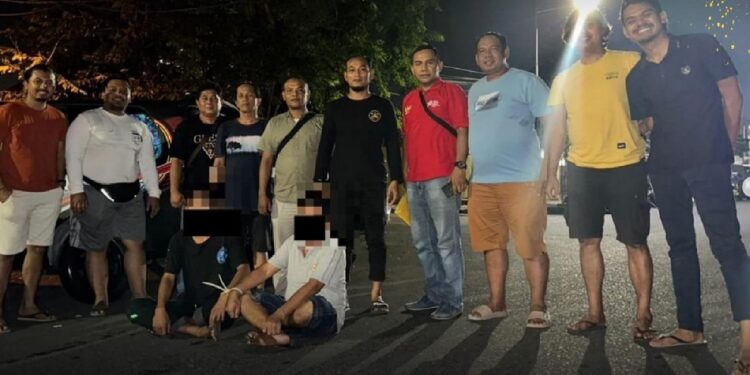 Dua pelaku penggelapan mobil dan motor berhasil diringkus Polsek Pulau Punjung (foto: Humas Polsek Pulau Punjung)