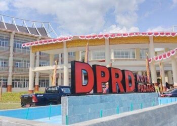 Gedung baru DPRD Kota Padang