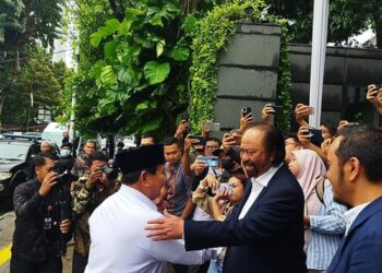 Prabowo disambut hangat Surya Paloh di NasDem Tower Gondangdia, Jakarta Pusat, Jumat (22/3/2024). Foto: detikcom