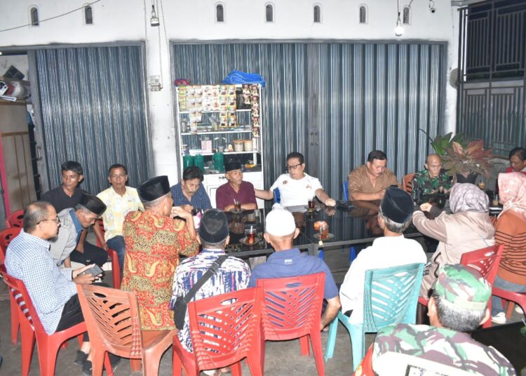 Limbago Adat Koto Padang Karambia Kenagarian Limbukan meminta Pj. Wali Kota Payakumbuh Jasman, fasilitasi ganti rugi terdampak TPA Regional Payakumbuh ke Pemprov Sumbar.