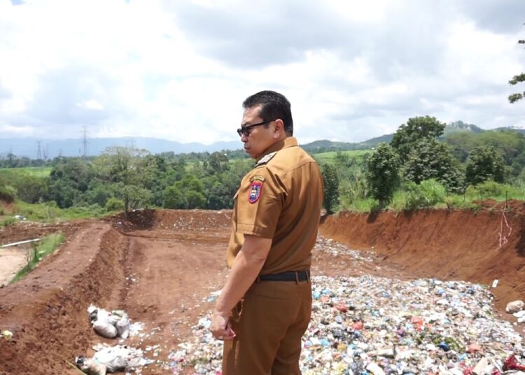 Pemko Payakumbuh menjalin kerja sama dengan PT Semen Padang untuk menangani sampah.
