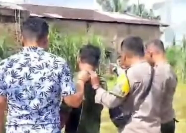 Seorang pria di Padang Pariaman diciduk warga saat hendak mencuri motor.