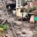 Penampakan saat lahar dingin Gunung Marapi menerjang jalan di Nagari Bukik Batabuah Kabupaten Agam, Jumat (5/4/2024).