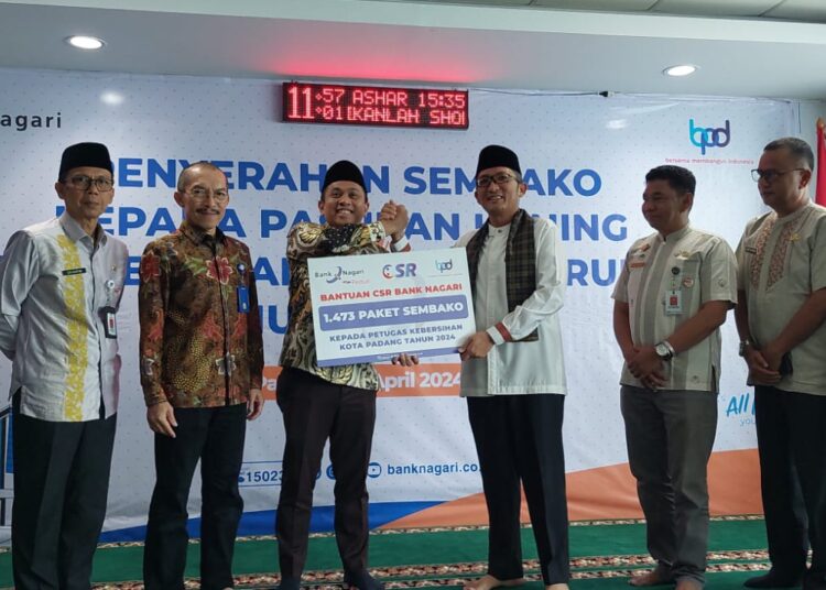 Gusti Candra  Pjs Direktur Utama (Dirut) Bank Nagari dab Walikota Padang Hendri Septa