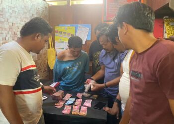 Pelaku Roni dan barang bukti diamankan di Mapolres Limapuluh Kota