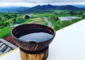 Minuman khas Sumbar, Kawa Daun (foto: Suluah.com)