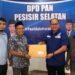 Tim kuasa Hendrajoni mengantarkan formulir persyaratan ke sejumlah Parpol di Pesisir Selatan.