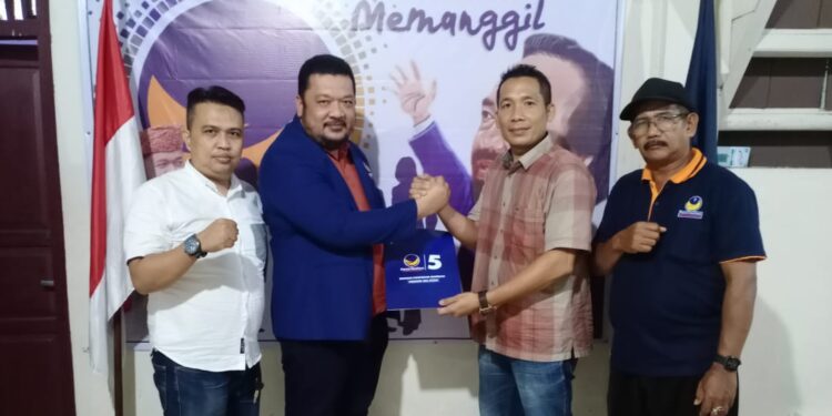 Rodu Chandra mendaftar bacalon Bupati Pesisir Selatan ke Nasdem