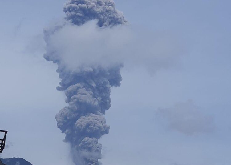 Gunung Marapi Sumbar erupsi hari ini, Kamis (30/5)