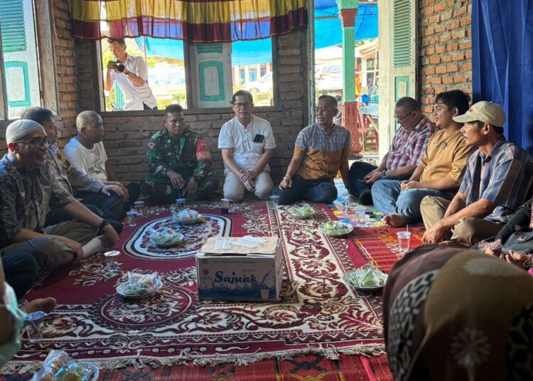 Pihak RSUP M Djamil Padang menyambangi rumah almarhumah Aldelia, Sabtu (25/5/2024).