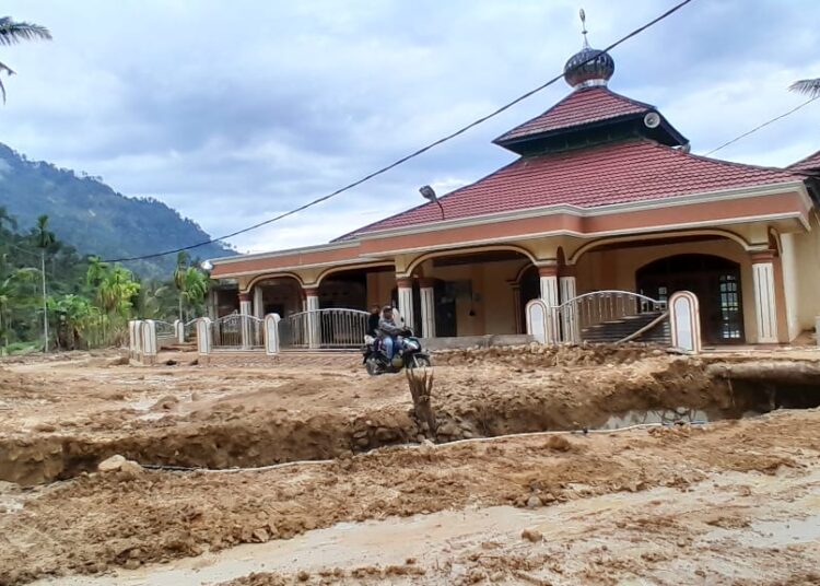Masjid di Kabupaten Pesisir Selatan