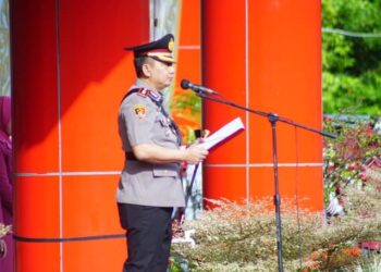 Kapolres Dharmasraya, AKBP Bagus Ikhwan bertindak sebagai inspektur upacara Peringatan Hardiknas 2024, Kamis 2 Mei 2024.