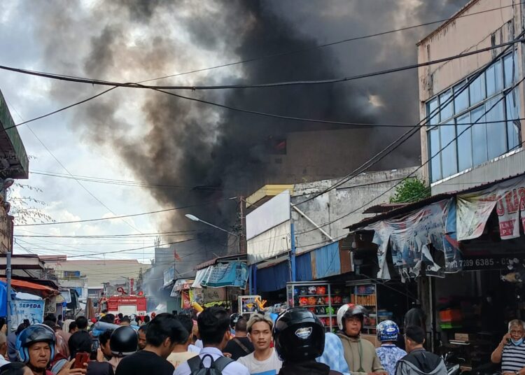 Kebakaran di Pasar Raya Padang