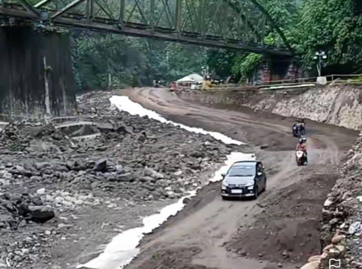 Kawasan Lembah Anai pasca banjir bandang lahar Marapi