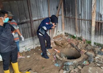 Polisi saat melakukan Olah TKP. Foto: Dok. Polres Padang Pariaman