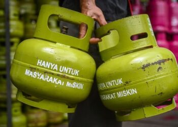 Pembelian LPG 3 kilogram (kg) menggunakan Kartu Tanda Penduduk (KTP) telah berlaku mulai Sabtu (1/6). Foto: Int