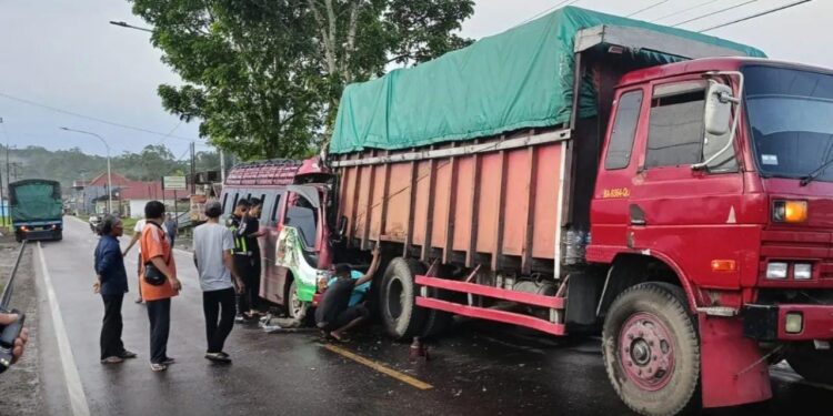 Kecelakaan di Jalan Lintas Padang Panjang-Solok