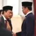 Presiden Joko Widodo melantik Thomas Djiwandono sebagai Wakil Menteri Keuangan (Wamenkeu) di Istana Negara pada Kamis (18/7/2024) sore. Foto: Antara