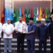 Foto bersama usai rapat paripurna DPRD Sumbar dalam rangka Penyampaian Nota Pengantar KUA-PPAS 2025 serta penyampaian tanggapan Gubernur Sumbar terhadap Ranperda tentang Penyelenggara Penyiaran.