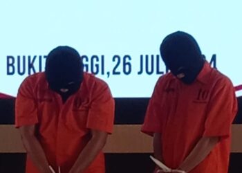 Oknum guru ponpes MTI Canduang di Agaam ditangkap polisi terkait kasus pelecehan seksual terhadap puluhan santri.