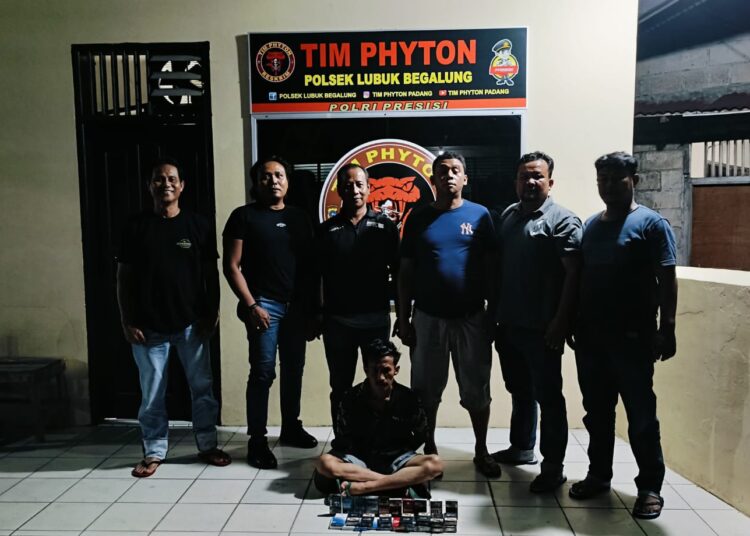 Pencuri ditangkap di Padang
