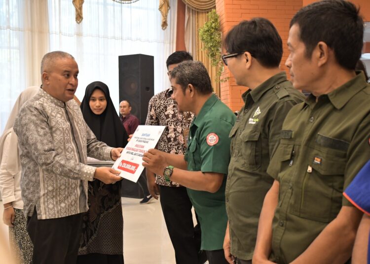 PT Semen Padang menyalurkan dana Forum Nagari di 14 kelurahan di Kota Padang.