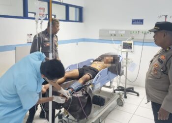 Anggota geng tawuran yang mengalami tangan putus menjalani perawatan di RSUP M Djamil Padang. Ist