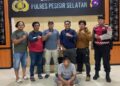 Sedang Asyik Makan Durian, Pengedar Narkoba di Pesisir Selatan Diringkus Polisi