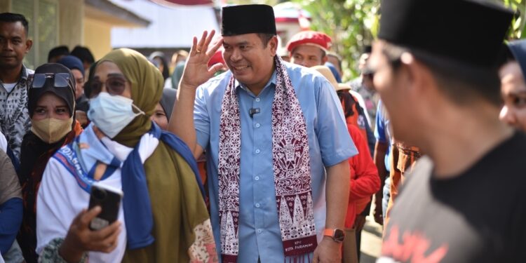 Foto Mantan Sekda Pariaman sekaligus calon wali kota Pariaman pada Pilkada Pariaman 2024, Yota Balad.